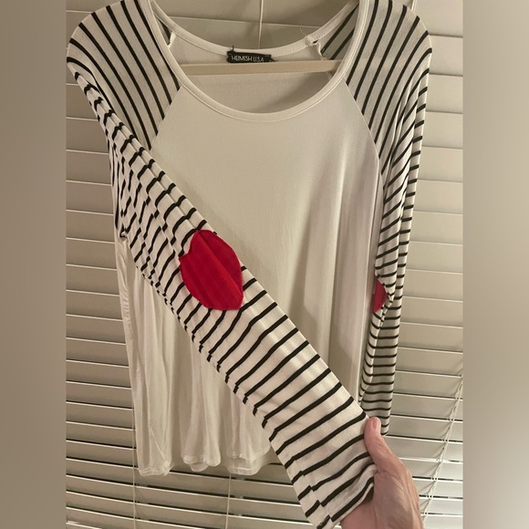 NWOT Shirt Size Small with Hearts on each elbow. ♥️ - Picture 4 of 11